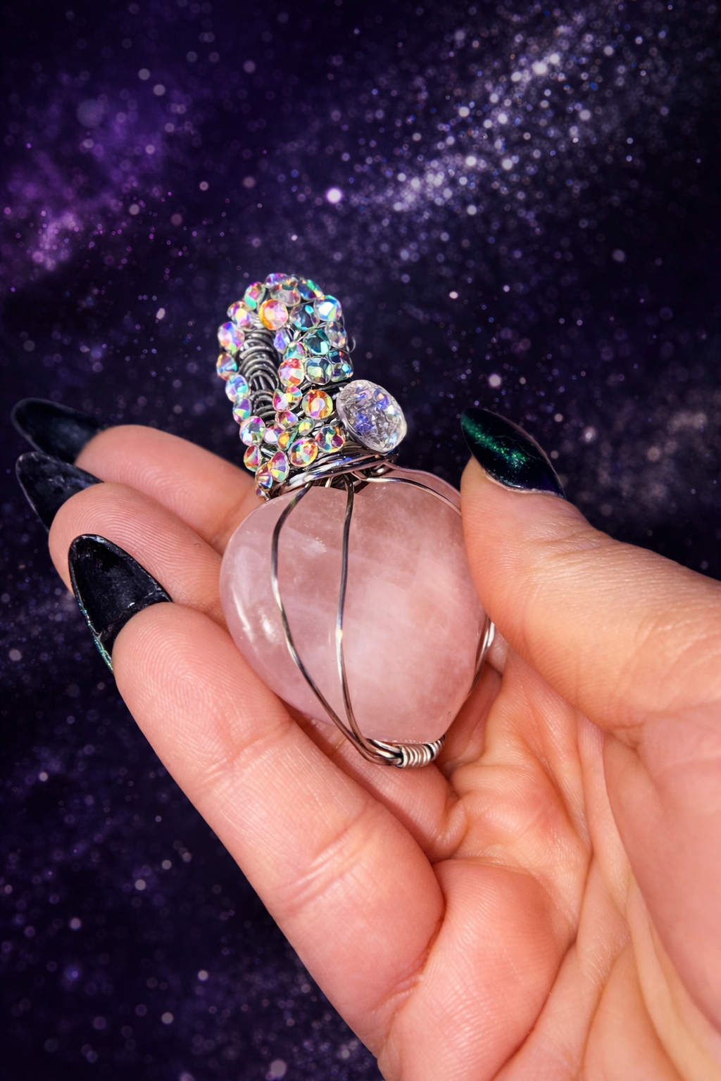 Rose Quartz Queen Heart Pendant